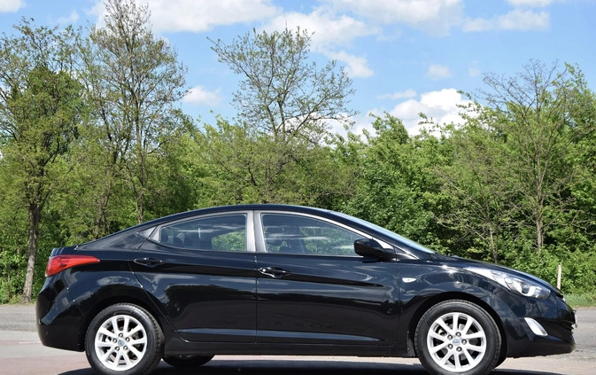 Hyundai Elantra cena 29900 przebieg: 142000, rok produkcji 2011 z Węgorzewo małe 631